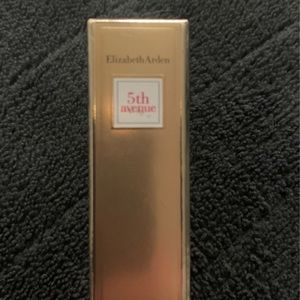 Elizabeth Arden 5th Avenue Perfume spray Parfum